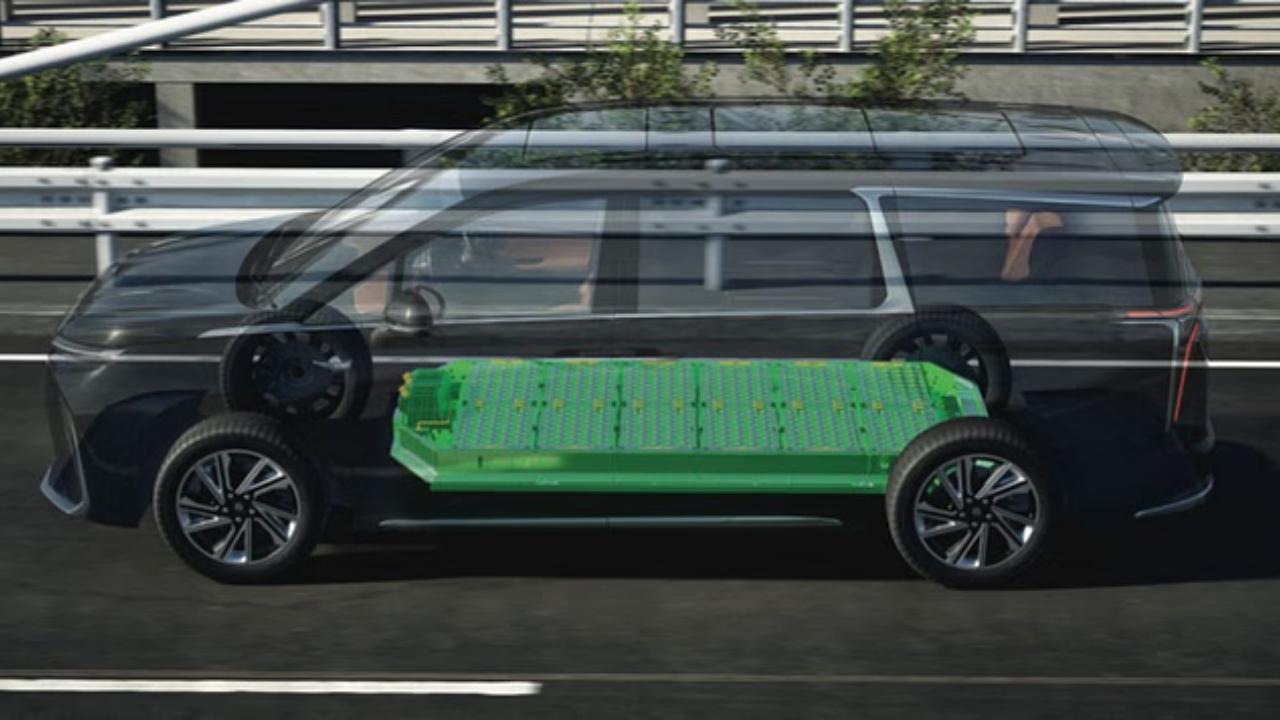MG M9 gets a 90kWH battery pack