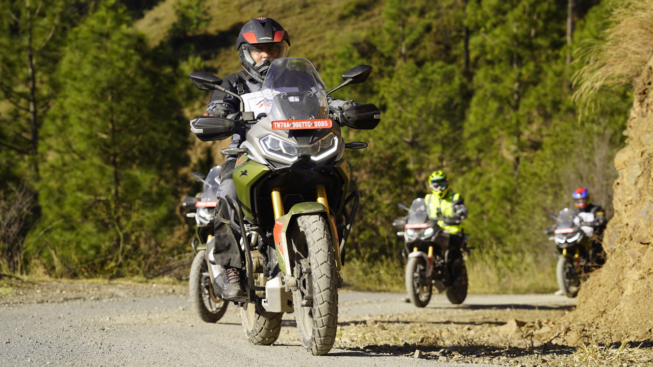 There were, however, a few moments of inconsistent fuelling that me and few journos experienced while upshifting,