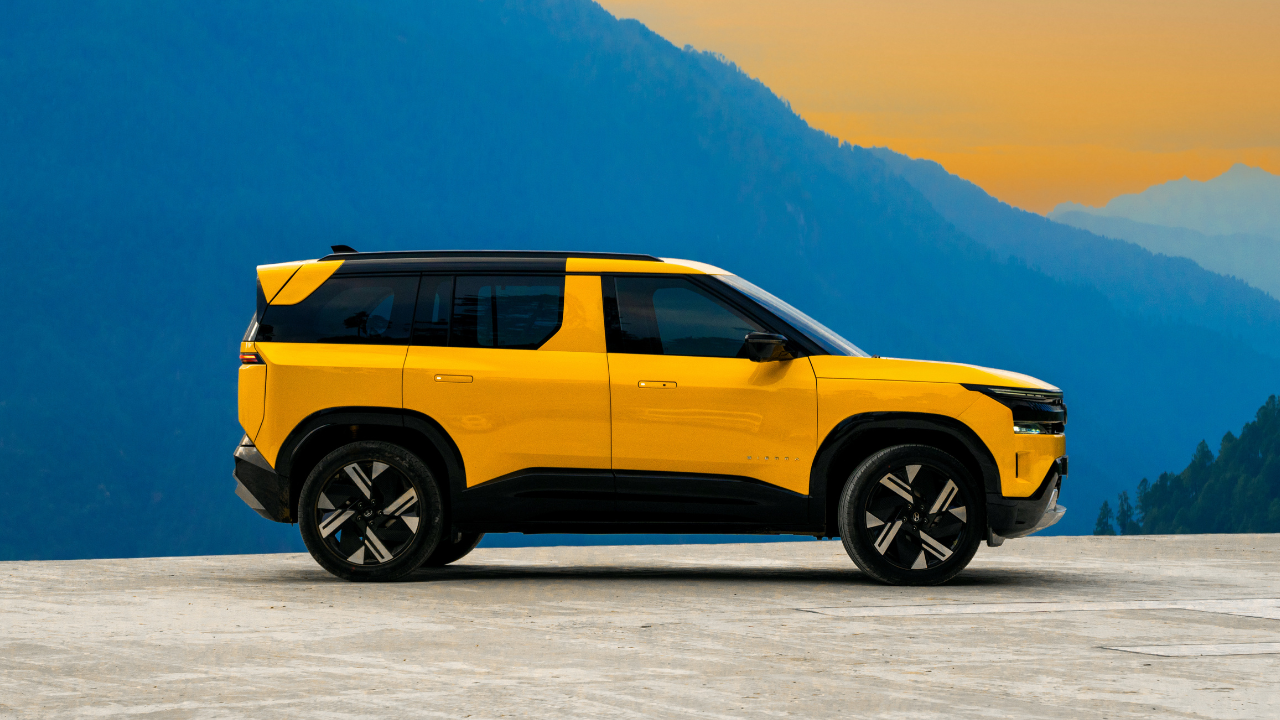 Side profile of new Tata Sierra