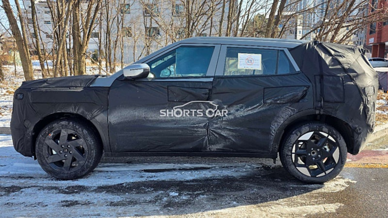 Next-gen Creta spied testing