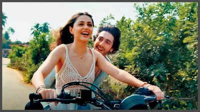 Saiyaara box office collection day 2 early estimates: The Ahaan Panday-Aneet Padda starrer inches closer to Rs 40 crore mark |